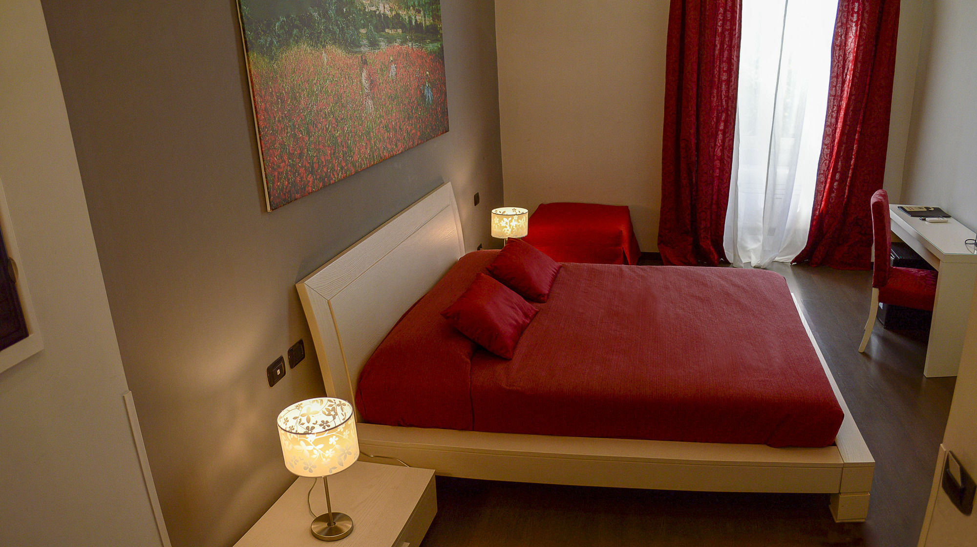 Relais At Via Veneto 2*